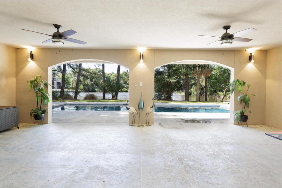 Luxe Family Retreat With Lagoon Views, Private Pool, Game Room, Concierge Services Holiday home *