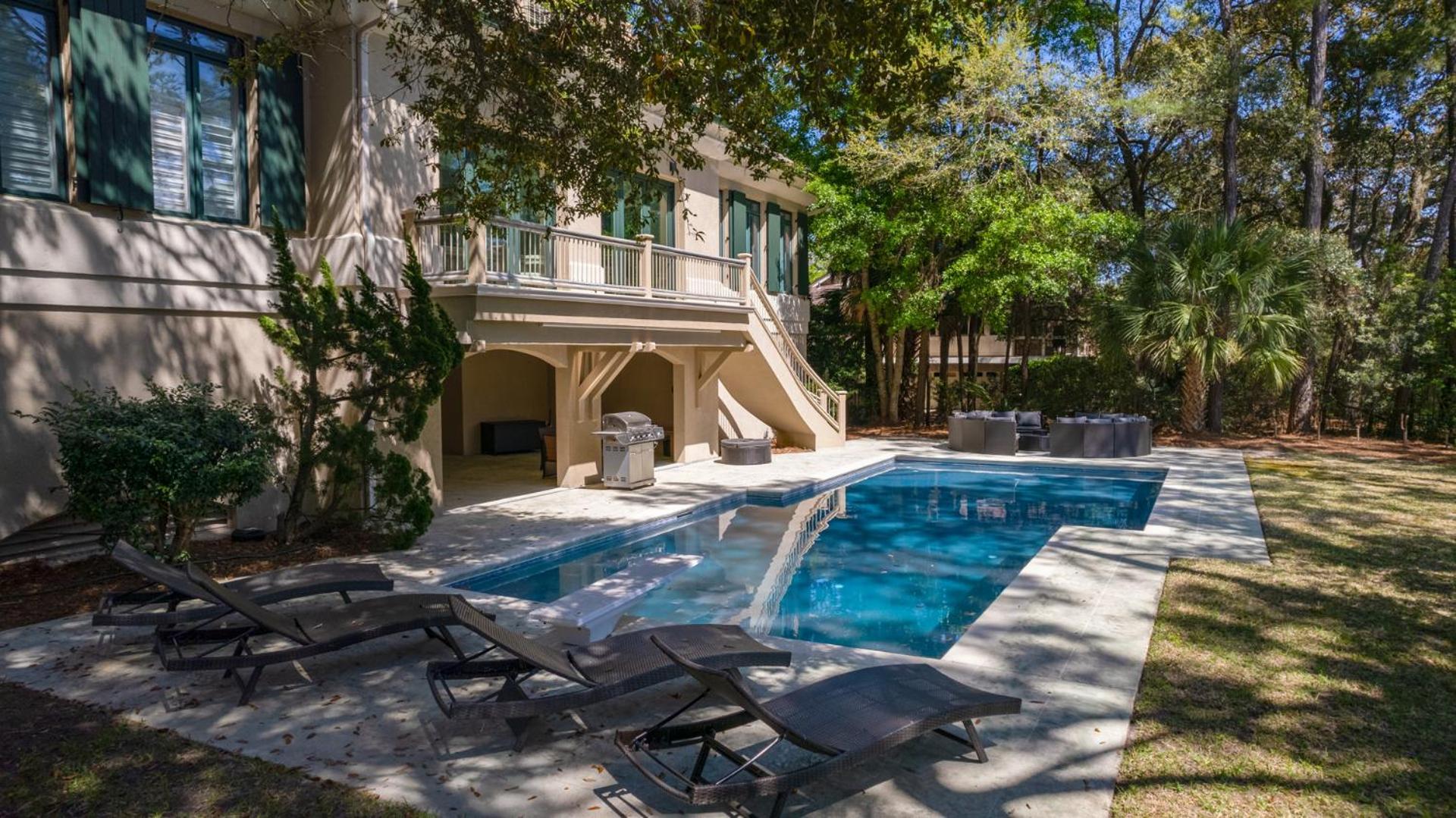 Luxe Family Retreat With Lagoon Views, Private Pool, Game Room, Concierge Services