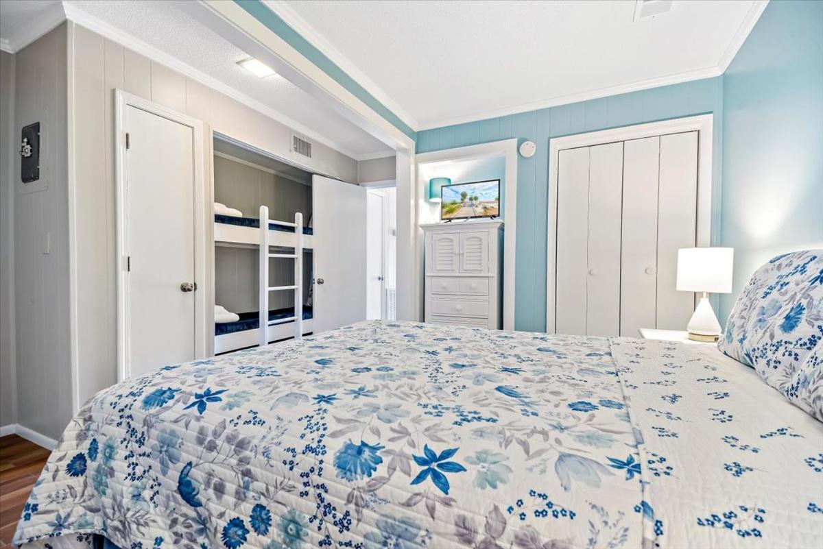 Hilton Head & Tennis A142 Apartment