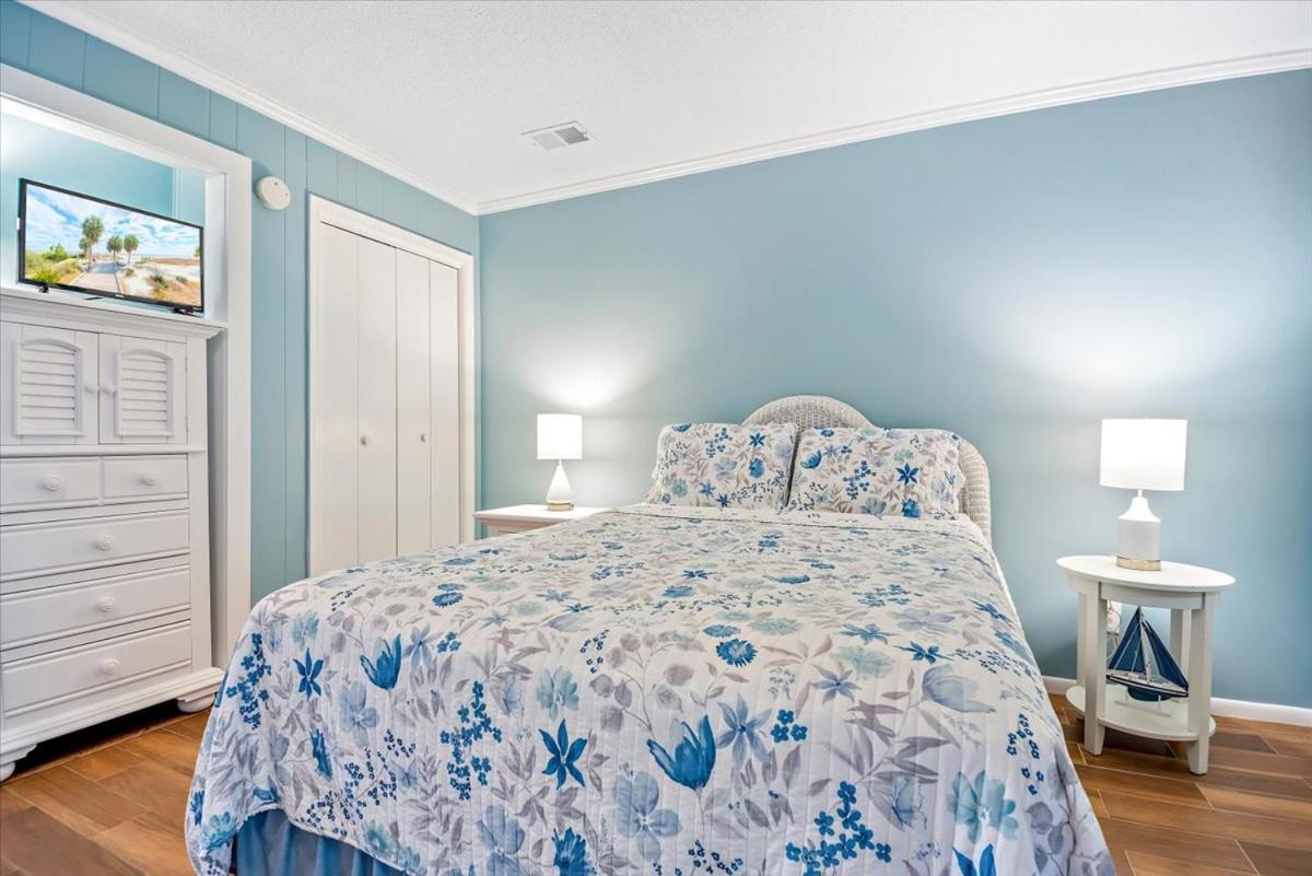 Apartment Hilton Head & Tennis A142