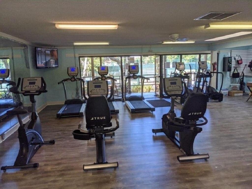Coastal Comfort Escape - & Tennis & Access Apartment Hilton Head Island