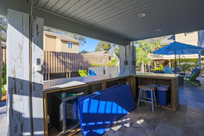 Steps To 3 Bed 2 Bath With Private Pool Holiday home *