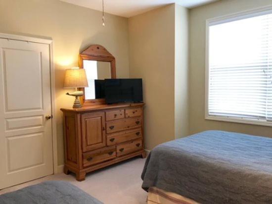 Holiday home Lyons 10