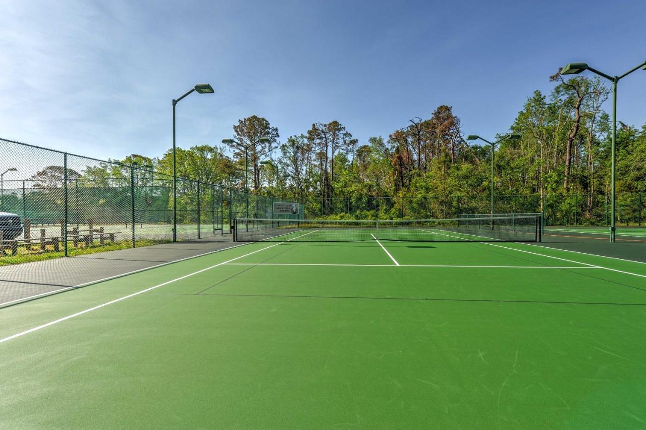 Apartment Hilton Head With Pool, And Dining