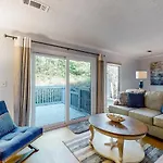 Queens Grant 653