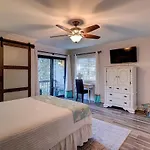 19 Sailmaster 3 Bedroom Condo Shipyard Pool