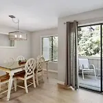 New Pics! Harbour Town 3Br/3Ba - Pool Access - Book Now