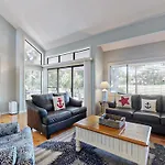 272 Turnberry Village