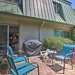 Hilton Head Condo Close To Beach And Coligny Plaza!
