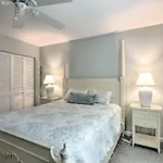 Hilton Head Condo Close To Beach And Coligny Plaza!