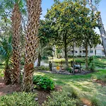 606 Barrington Park