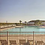 Luxury Beach Villa With Amazing Resort Amenities Biggest Pool On Hilton Head Island Hhi Beach Tennis Resort