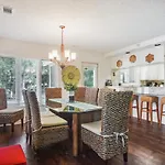7647 Huntington
