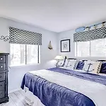 Fiddlers Cove 18B