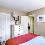 Fiddlers Cove 18B
