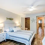 Surf Court Villas 5