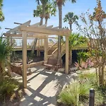 6302 Hampton Place