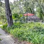 191 The Greens