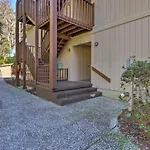 Hilton Head Condo With Covered Balcony And Pool Access