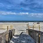 Hilton Head Island Condo With Pool Less Than 1 Mi To Beach!