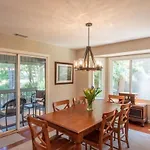 12 Isle Of Pines