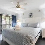 33 Tanglewood