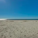 Carolina Beach Club, Unit 126