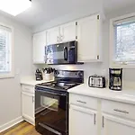 7611 Huntington Villas