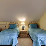3410 Carolina Place