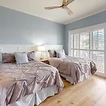 5107 Hampton Place South