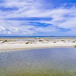 Spa On Port Royal Sound 3106