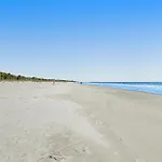 Hh Beach & Tennis 132C
