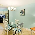 Hilton Head Condo Pool Deck Access, Walk To Beach