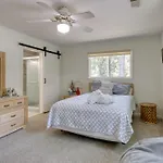 Updated Hilton Head Island Resort Cottage With Patio