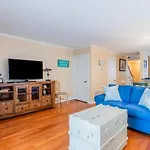 74 Springwood Villa