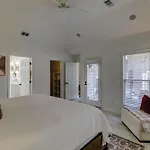 Kingston Dunes 82