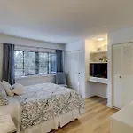 Island House 147