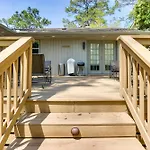 Sea Pines Resort Escape With Deck About 2 Mi To Beach!