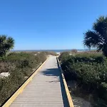 Seaforever-King Bed, Ocean Views With Beach Bikes