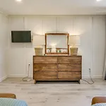 Modern Hilton Head Retreat Walk To Beach And Golf!