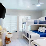 Beachwalk 141