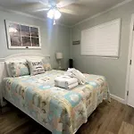 Sandy Feet Retreat-New Shower-Steps To The Ocean