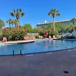 Resort Breeze- 2 Bedroom Pools, Hot Tub, Tennis, Beach