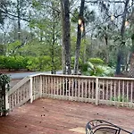 Updated Luxury 3 Bedroom Condo In Shipyard Near The Beach