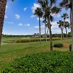 Sea Pines Plantation Club 3 Bedroom Condo Near Beach & Golf Spectacular Views & Location