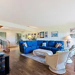 Sea Pines Plantation Club 3 Bedroom Condo Near Beach & Golf Spectacular Views & Location