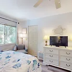 710 Barrington Park