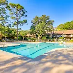 Vintage Hilton Head Island Condo About 1 Mi To Beach!