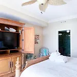 3101 Seacrest - Host2Coast