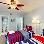 Lighthouse Tennis 2376